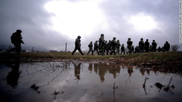 Preocupación de la OTAN por presencia de fuerzas rusas en frontera con Ucrania