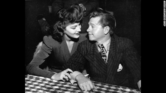 Rooney and his first wife, American actress Ava Gardner, in the early 1940s.