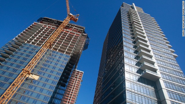 Construction of luxury condos in Brooklyn, New York, in 2009. 