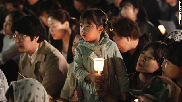 Sube a 248 la cifra de muertos en el ferry de Corea