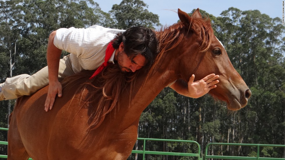 El Yoga Con Caballos No Solo Doma Animales CNN