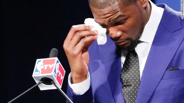 Kevin Durant's Mom: 'They Could Not See the Pain That I Was Going Through'