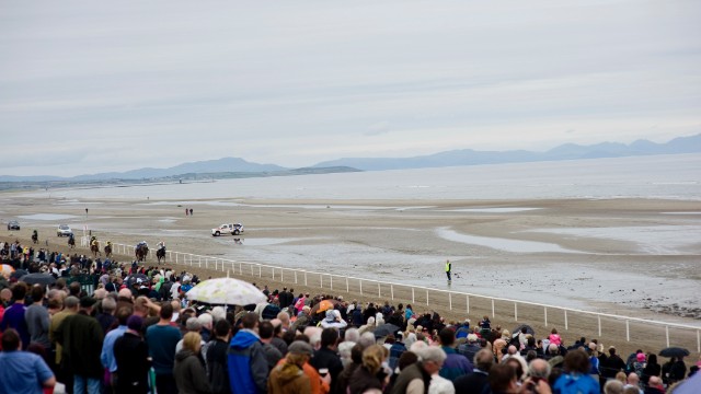 The novelty of the event attracts thousands of racegoers each year, packing the grandstand.