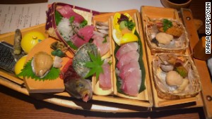 Kaiysu Hotel food: A boatload of sashimi.