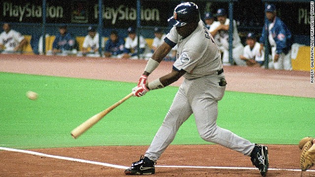 Gwynn gets his 3,000th hit during a game against the Montreal Expos in 1999.