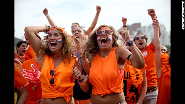 Netherlands soccer fans in Rio de Janeiro react after Memphis Depay scored against Chile on June 23. The Dutch won the game to top their group.
