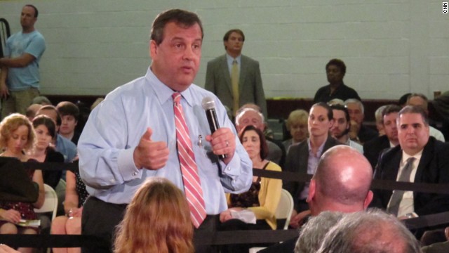 Christie warns of budget fight at town hall