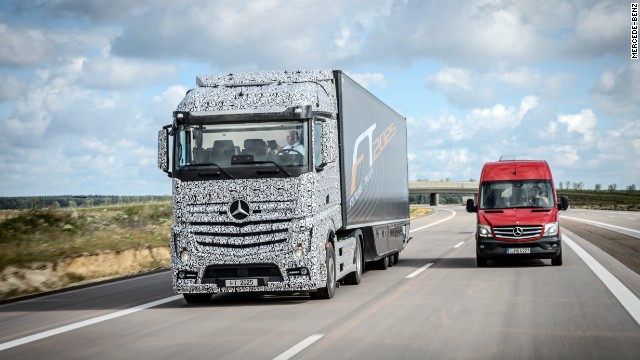 Mercedes' Future Truck 2025 will drive by itself. A prototype took a 3-mile self-guided trek.