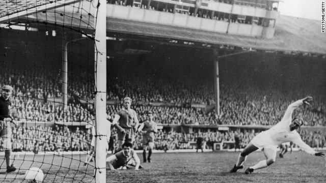 Di Stefano scores Madrid's first goal against Eintracht Frankfurt during the European Cup Final in Glasgow on May 18, 1960. Madrid won 7-3.