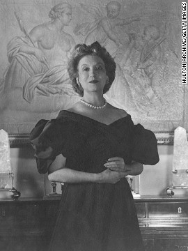 Canadian-American beauty entrepreneur Elizabeth Arden pioneered scientific formulation of cosmetics and opened the first destination beauty spa in the United States. With a $6,000 loan from her brother, she opened a store in New York's Fifth Avenue, and soon expanded her business internationally. <!-- -->
</br>