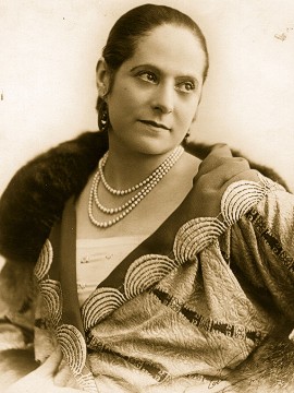Polish-born American entrepreneur Helena Rubinstein founded a namesake cosmetics company which made her one of the richest women in the world. Through her savvy marketing, she patented the concept of daily skincare to women across the world, who rushed to buy her pots of face and eye creams. Rubinstein famously said: "There are no ugly women, only lazy ones."<!-- -->
</br>