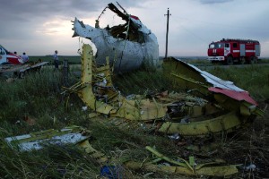 El MH17 de Malaysia Airlines cae en Ucrania