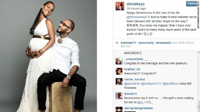 R&amp;B star Alicia Keys and her husband, Swizz Beatz, will soon be singing more lullabies. The couple celebrated their fourth wedding anniversary on July 31 <a href='http://instagram.com/p/rGn3CmwFn3' >with the announcement that they're expecting their second child. </a>