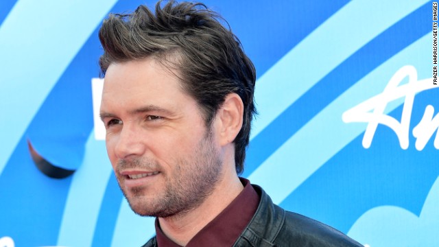 <a href='http://www.cnn.com/2014/08/03/showbiz/michael-johns-dead/index.html'>One-time "American Idol" finalist Michael Johns</a> has died. According to Entertainment Weekly, the Australian-born singer, who was on the Fox program in 2008, died Friday, August 1, at the age of 35. <a href='http://www.hollywoodreporter.com/earshot/american-idol-alum-michael-johns-723030' target='_blank'>The Hollywood Reporter said</a> the cause is believed to be a blood clot in his ankle.