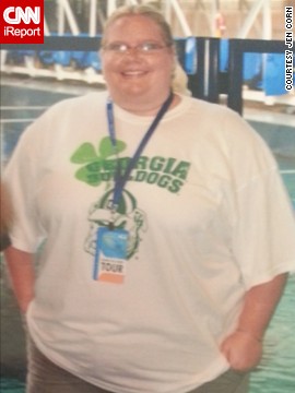 A March 2011 photo taken at the Georgia Aquarium in Atlanta shocked her. "When I got the pictures back, I told my friend, 'I want you to burn this picture,' " Corn said, realizing she was indeed the person in the photo. Later that year, her mom and aunt offered to pay for her to have weight-loss surgery. 