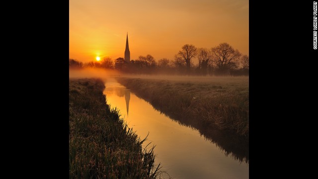 A lovely slice of England, seventh place Salisbury will mark the <a href='http://magnacarta800th.com/' _fcksavedurl='http://magnacarta800th.com/' _fcksavedurl='http://magnacarta800th.com/' target='_blank'>800th anniversary of signing of the Magna Carta in 2015</a>. A quintessential English city, Salisbury is worth its own visit when you see <a href='http://www.english-heritage.org.uk/daysout/properties/stonehenge/' _fcksavedurl='http://www.english-heritage.org.uk/daysout/properties/stonehenge/' _fcksavedurl='http://www.english-heritage.org.uk/daysout/properties/stonehenge/' target='_blank'>Stonehenge (and its new visitors center</a>). 