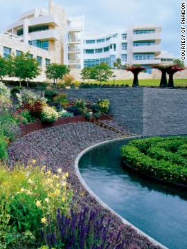 The Central Garden at the Getty Center in Los Angeles, USA, is a dramatic Modernist experiment which moves garden design away from established convention and towards a conception of garden-as-sculpture. The designer, Robert Irwin, said: 