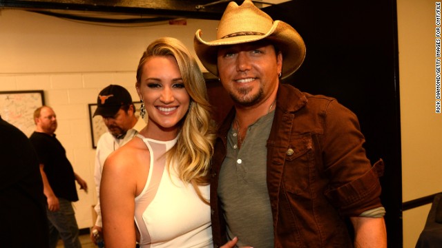 Jason Aldean engaged to Brittany Kerr, and more news to note