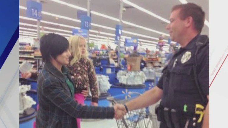 Cop Buys Mom Car Seat Instead Of Ticket Video 