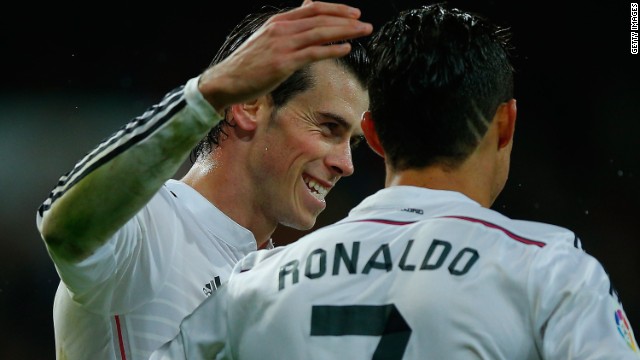 El Real Madrid anota cinco goles y se pone en cabeza de la Liga