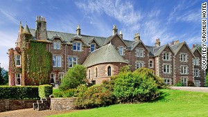 Andy Murray\'s hotel offers clay pigeon shooting, archery and tennis.