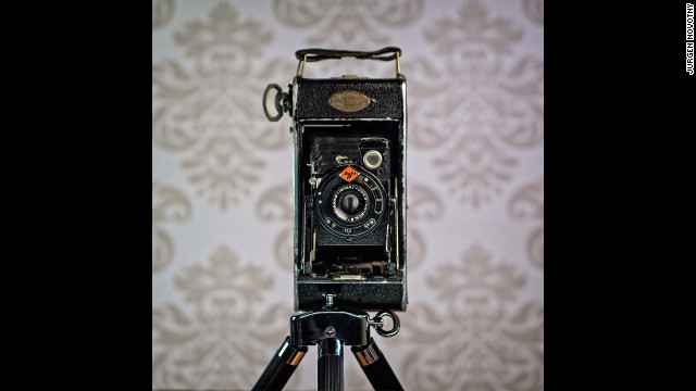 This Agfa Billy model was produced in the 1930s.