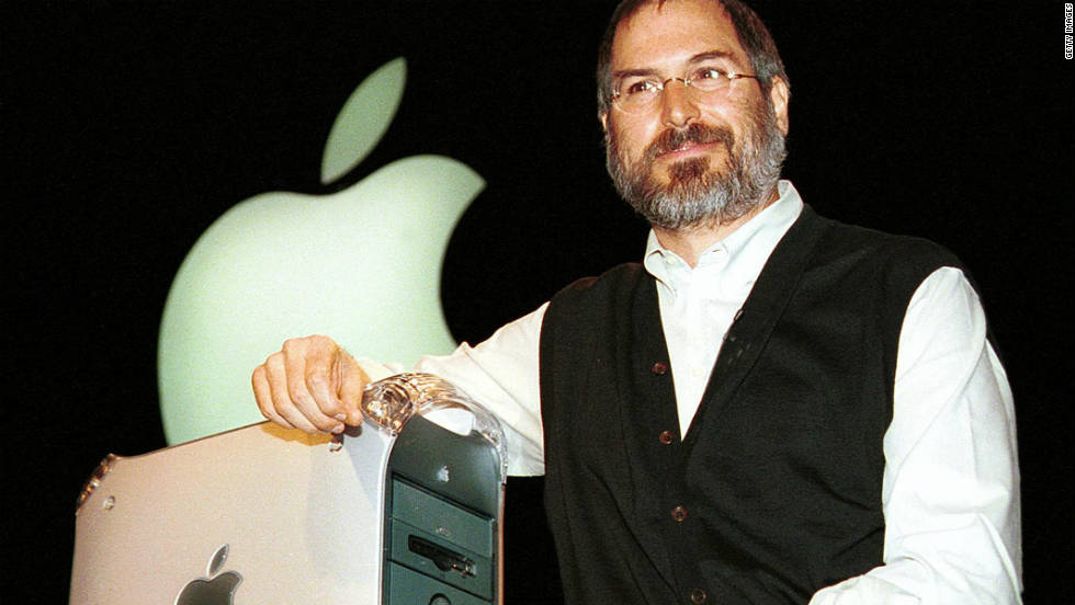 Steve Jobs introduces the new Power Mac G4 computer in San Francisco in 1999.