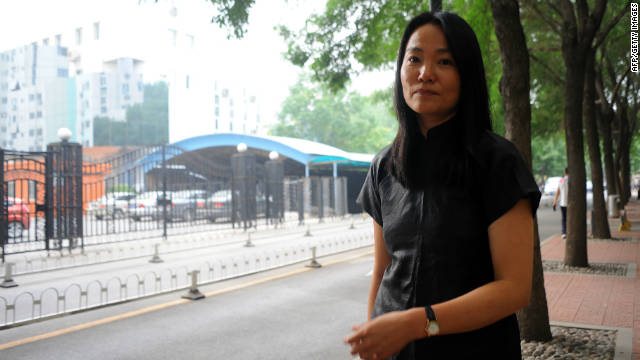 Ai Weiwei: Wife held by Chinese police - CNN.com