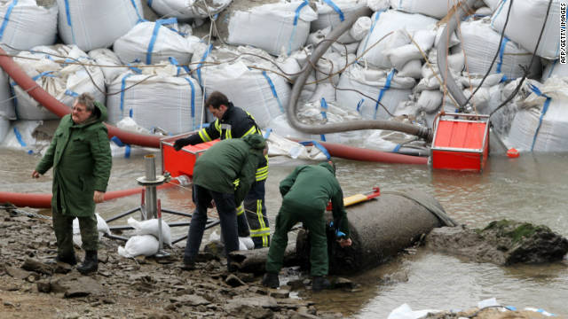 Wwii Bombs Defused Allowing 45000 Evacuated Residents To Return 