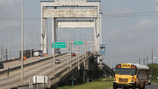 120404074233-danziger-bridge-story-top.jpg