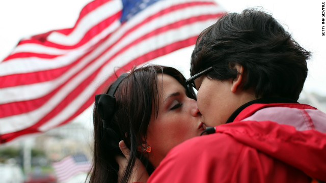 A same-sex couple celebrated a federal court&#39;s ruling in San Francisco, California in February 2012. 