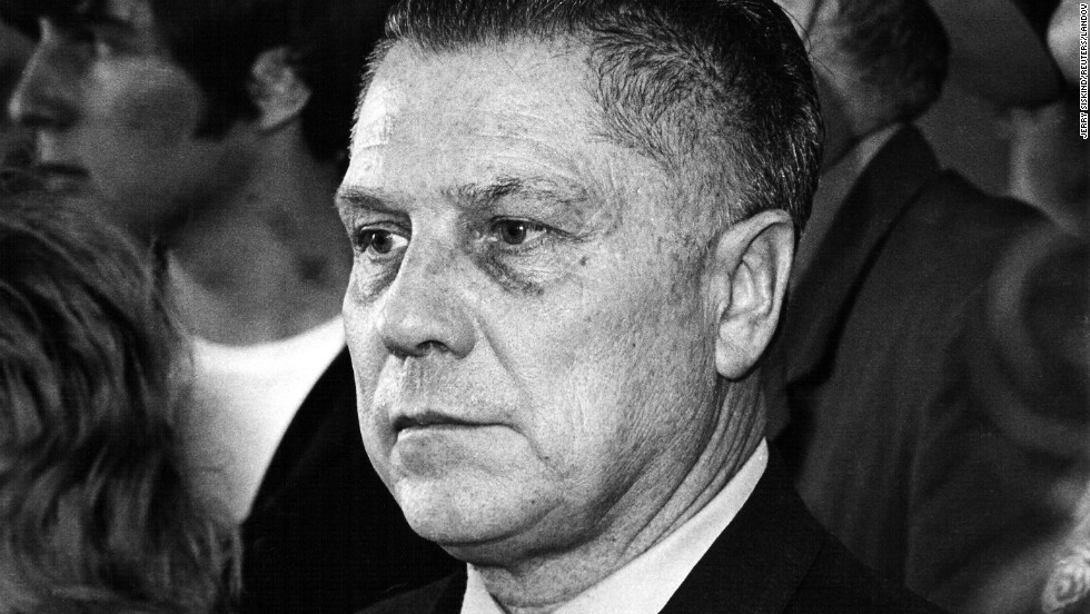 Hoffa at the Pittsburgh airport in 1971 on his way back to federal prison after being let out to visit his ailing wife. He was released from prison later that year on the condition he not resume union activity before 1980.