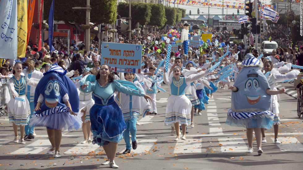 Noisy, happy, colorfull Purim, the Jewish answer to carnival