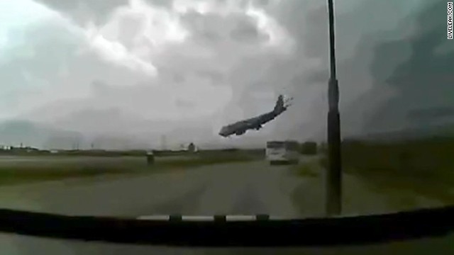Horrifying crash of U.S. 747 cargo plane caught on camera 