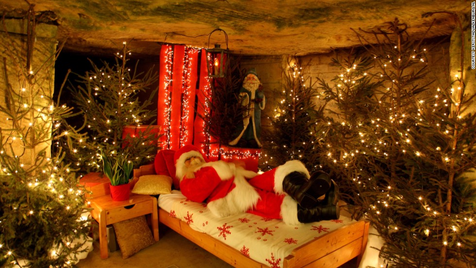 Valkenburg&#39;s Velvet Cave is transformed into a Christmas market and the residence of Santa, where visitors can see his room of presents and reindeer sleigh. 