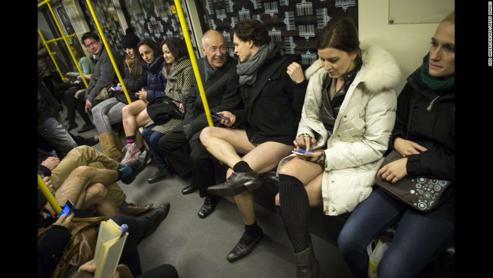 People shed pants for No Pants Subway Ride | Tempo - The 