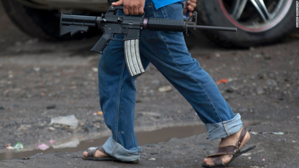 Mexico struggles to rein in armed vigilantes battling drug cartel