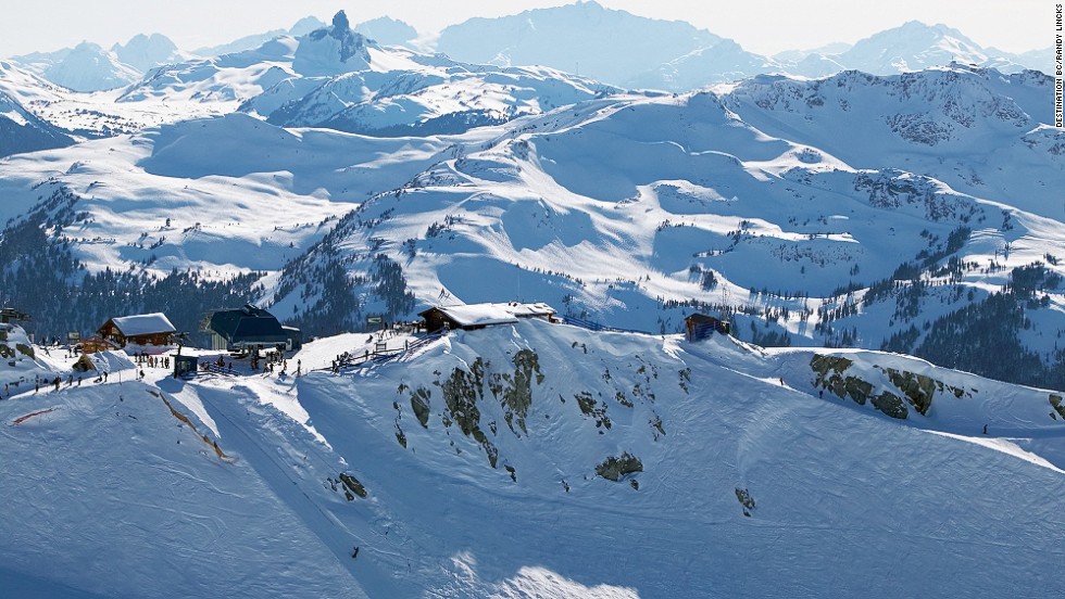 Horstman Hut (φωτογραφία) στο Blackcomb Mountain, κάθεται μπροστά από Horstman παγετώνα και Μαύρο Τουσκ βουνό στο χιονοδρομικό κέντρο Whistler Blackcomb.  Λιγότερο από δύο ώρες από το Βανκούβερ, Γουίστλερ ήταν η περιοχή της πολλές εκδηλώσεις κατά τη διάρκεια του Βανκούβερ 2010 Χειμερινοί Ολυμπιακοί Αγώνες & lt? A href = & quot? Http:. //www.whistlerblackcomb.com/"?  target = & quot? _blank & quot? & gt? & lt? em & gt? Περισσότερες πληροφορίες: Whistlerblackcomb.com & lt? / a & gt? & lt? / em & gt?