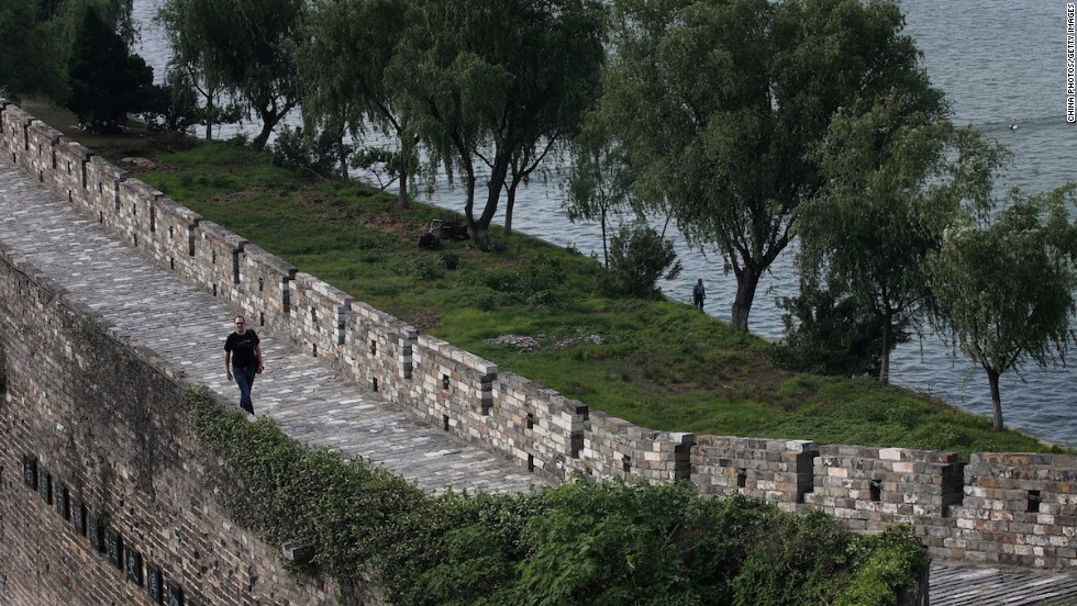 Explore the other 'great wall' of China
