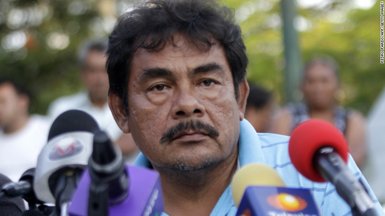 Padres de los 43 normalistas de Ayotzinapa llaman a no votar