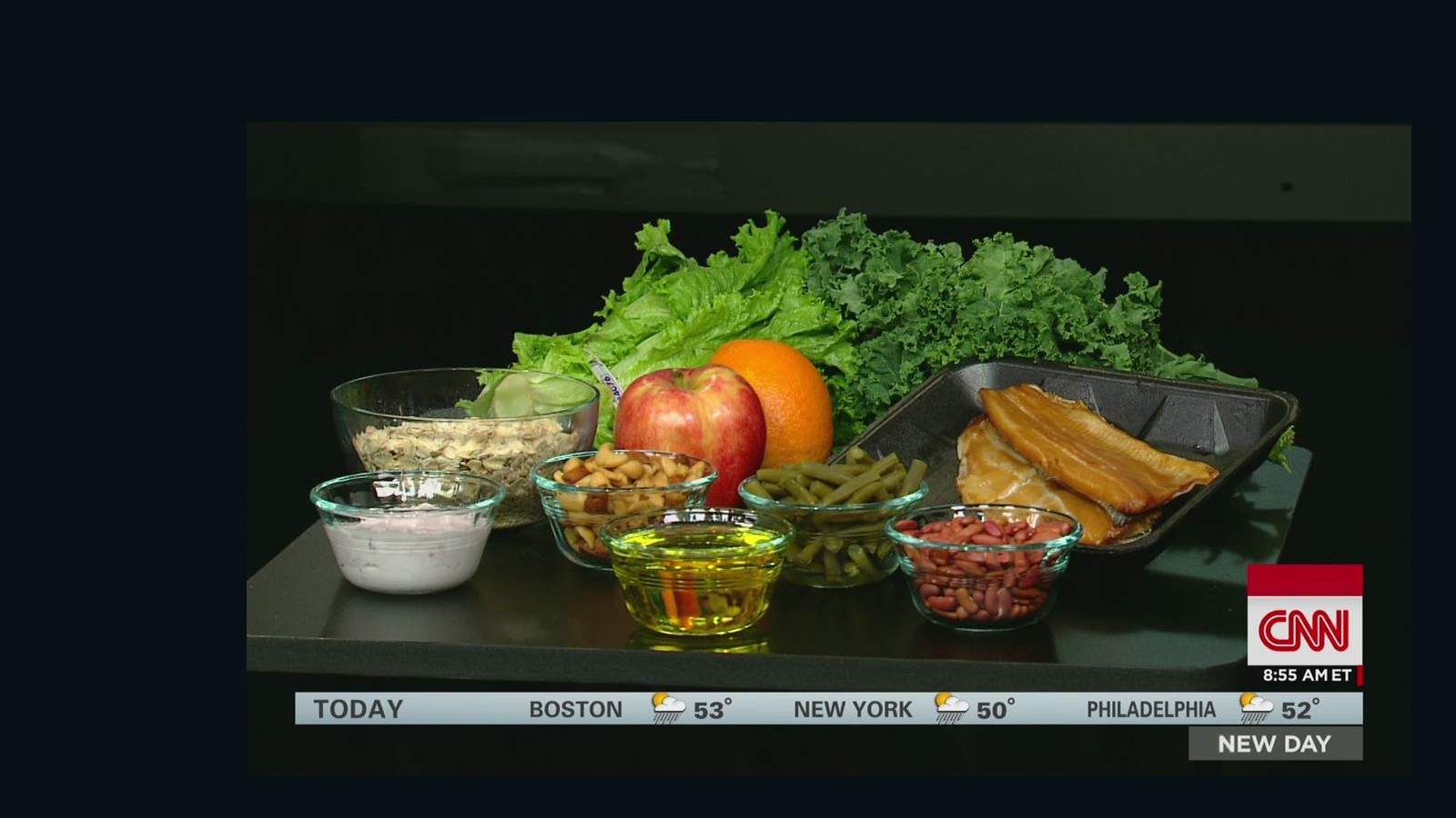 Mediterranean diet wins again, helps bones