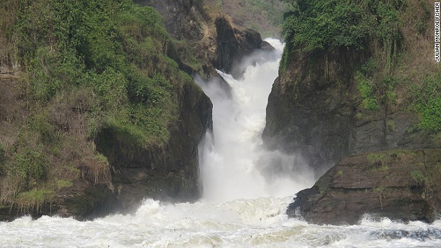 Baker&#39;s Trail passes by the beautiful Murchison Falls.