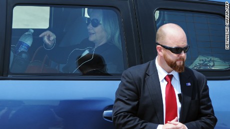 Hacked emails: Clinton campaign welcomed 'optics' of Secret Service protection