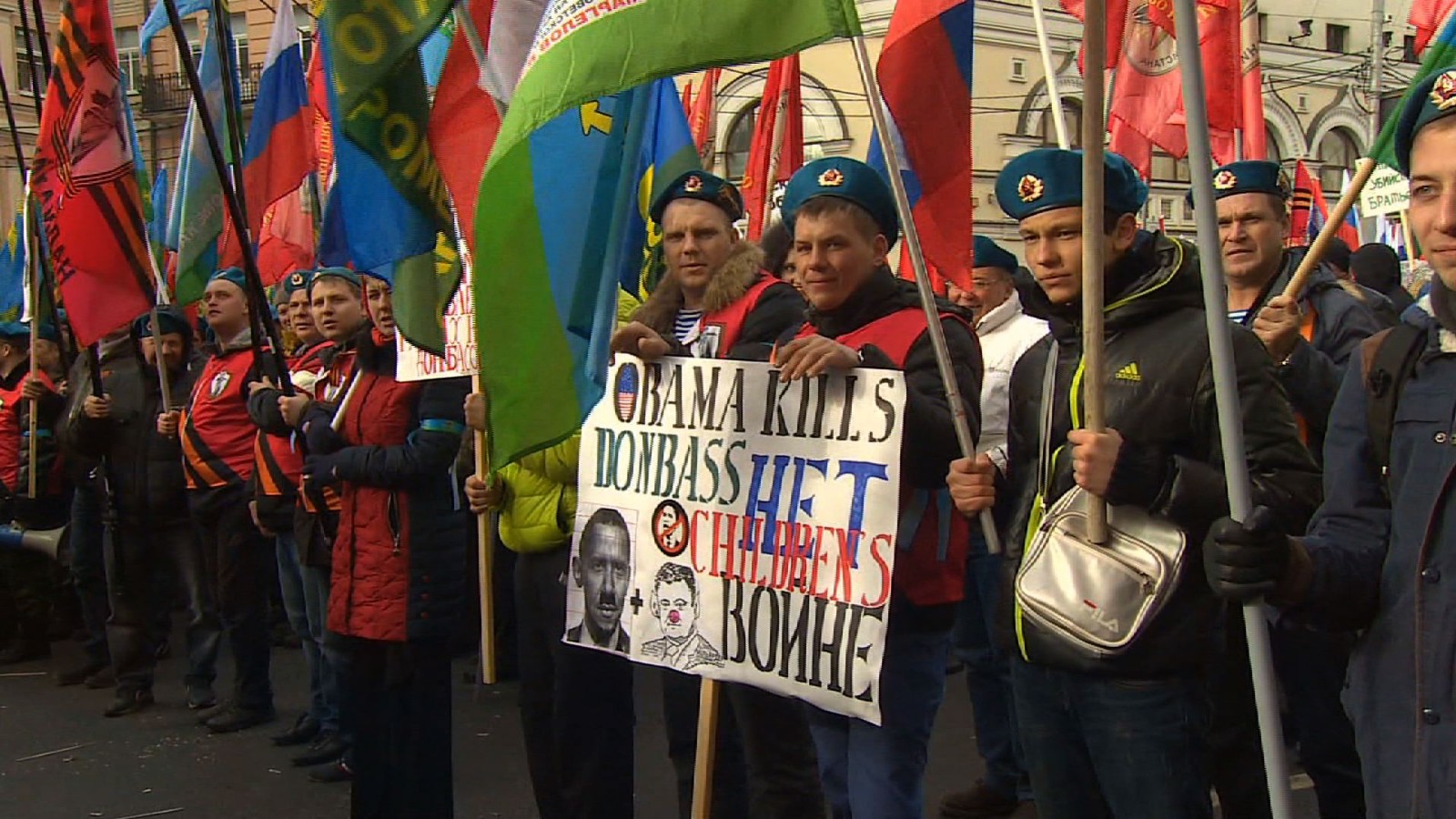 Russian citizens slam the United States