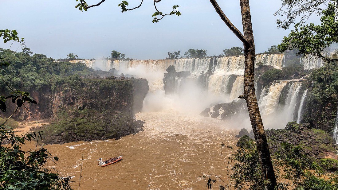The Upper Circuit and Lower Circuit paths offer up-close views of falls. You can take a boat onto the river below the Devil's Throat to get really close to the action.