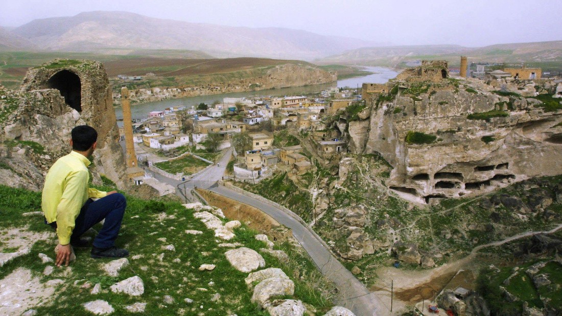 This ancient town along the Tigris river has a history that stretches back thousand of years, but that might come to and end in 2015 with the &lt;a href=&quot;http://en.wikipedia.org/wiki/Ilısu_Dam&quot; target=&quot;_blank&quot;&gt;completion of a dam&lt;/a&gt; that will likely flood it, affecting about 50,000 people. Controversy around the project and loss of international funding have not deterred Turkey from continuing construction, with the promise that artifacts will be relocated and townsfolk compensated.