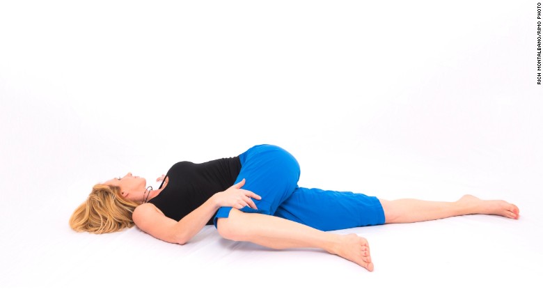 This pose also increases blood flow in the pelvis and abdomen, enhances mid-back mobility and opens the chest.&lt;br /&gt;