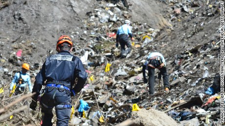 Germanwings plane crashes in France
