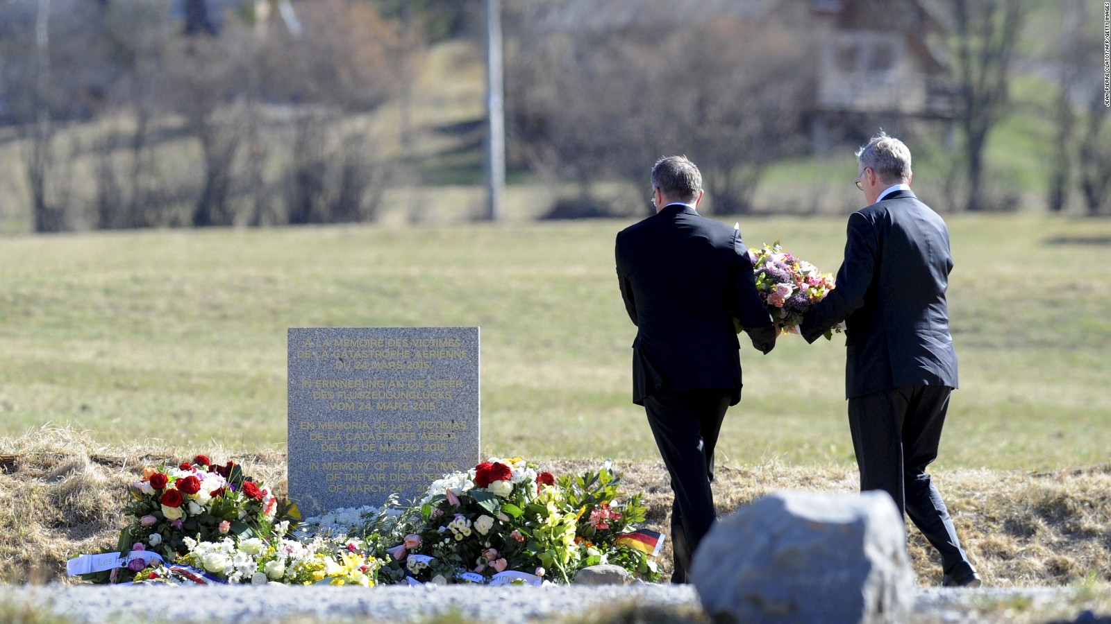 Lufthansa CEO visits crash site, avoids questions