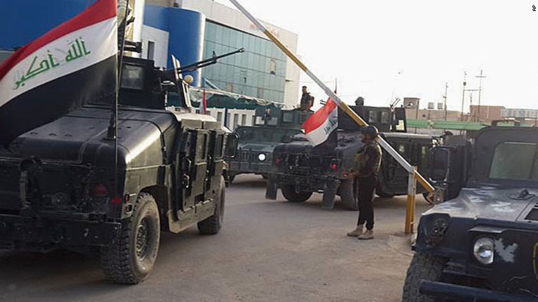 Security forces arrive to Ramadi to join the battle against ISIS on April 15.